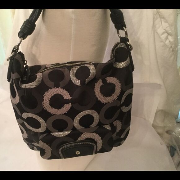 COACH 15354 Kristin Embroidered Art Hobo Bag $358 - Picture 1 of 8